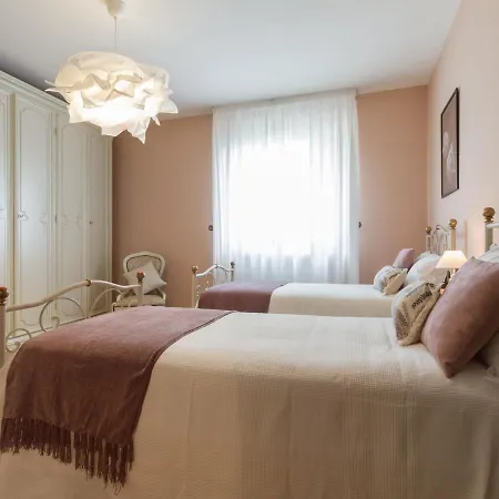 Splendid Holiday In Near Beach Ferienhaus